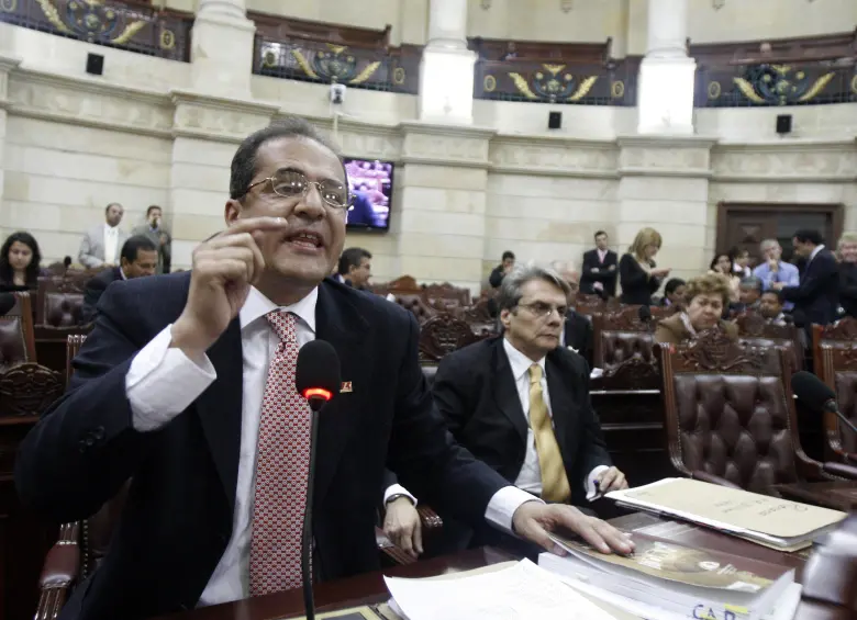 El representante Carlos Arturo Piedrahita, durante una de las discusiones en el Congreso. FOTO: Colprensa-Diego Santacruz.