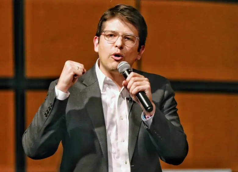 El senador y precandidato presidencial Miguel Uribe Turbay, fue víctima de un atentado armado el pasado 7 de junio y luego de más de dos meses de lucha, falleció este 11 de agosto. FOTO: Colprensa
