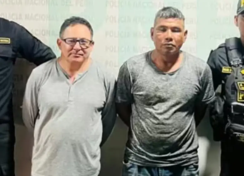 Carlos Sánchez Ordegón y John Amia López fueron condenados y expulsados por delito de violación de la soberanía extranjera en el distrito de Santa Rosa de Loreto. FOTO: Autoridades peruanas
