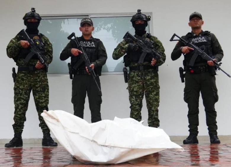 Así evidenció el presidente De la Espriella la baja de alias Resorte del ELN. FOTO: Tomada de redes sociales de @ABDELAESPRIELLA