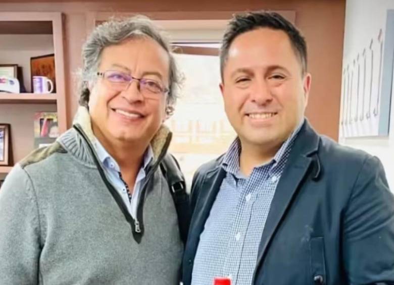 Gustavo Petro había vinculado a su equipo de trabajo al mexicano Germán Trejo con el fin de que mejorarán sus alocuciones y estrategia de comunicaciones de cara a las elecciones del 2026 ignorando algunas denuncias por presunta estafa. Foto: Presidencia Gustavo Petro había vinculado a su equipo de trabajo al mexicano Germán Trejo con el fin de que mejorarán sus alocuciones y estrategia de comunicaciones de cara a las elecciones del 2026 ignorando algunas denuncias por presunta estafa. Foto: Presidencia