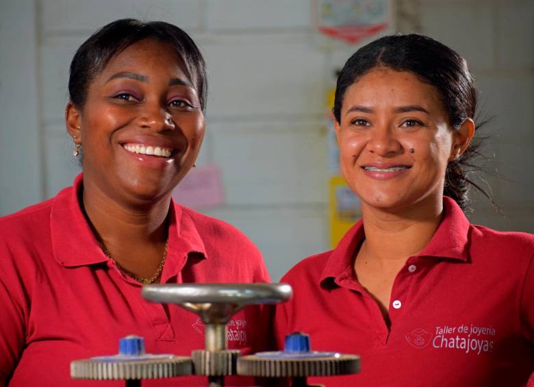Mujeres mineras de Antioquia crearon su propio taller de joyería con el acompañamiento de CFA Cooperativa Financiera. Foto <b>CORTESÍA. </b> $!Mujeres mineras de Antioquia crearon su propio taller de joyería con el acompañamiento de CFA Cooperativa Financiera. Foto <b>CORTESÍA. </b>