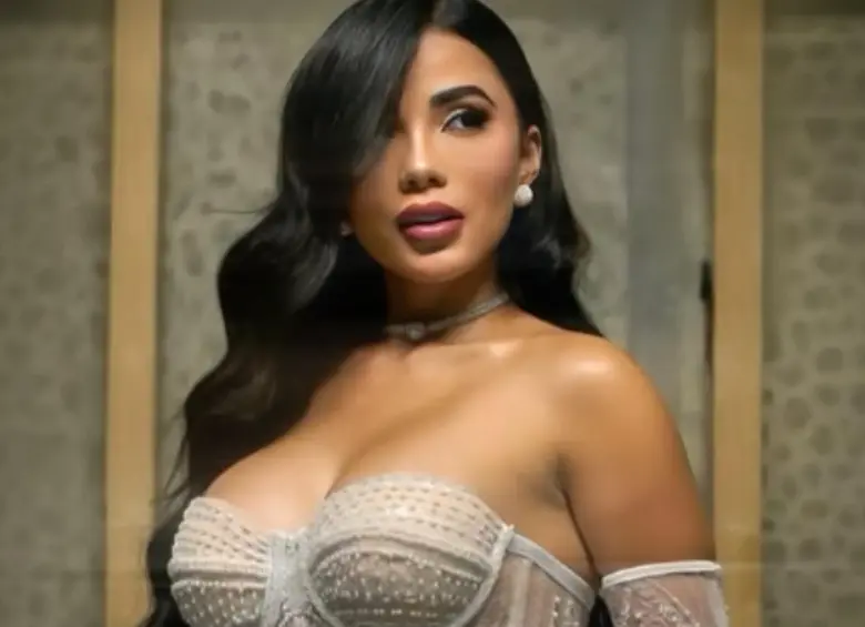 Actualmente, la influencer, creadora de contenido, modelo y empresaria es pareja sentimental del ganador de La Casa de los Famosos Colombia, el cantante Altafulla. FOTO: REDES SOCIALES KARINA GARCÍA