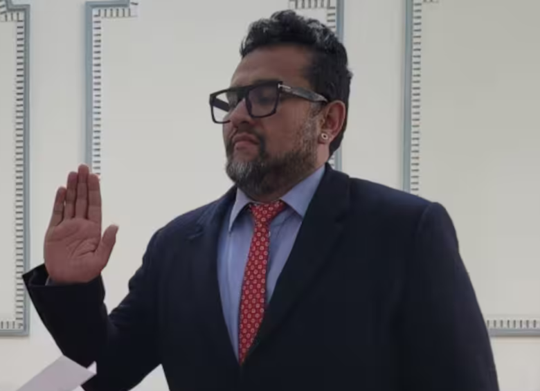 Zabala insiste en declararse inocente, a pesar de que la universidad Externado confirmó que él no se ha graduado. Foto: Cortesía.