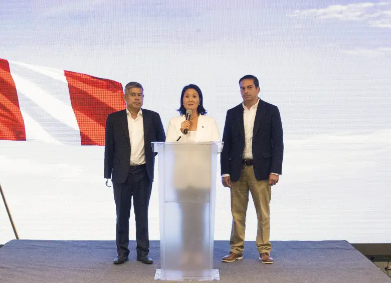 Keiko Fujimori lidera los resultados preliminares y se perfila, por cuarta vez consecutiva, como protagonista de una segunda vuelta presidencial en Perú. FOTO: AFP.
