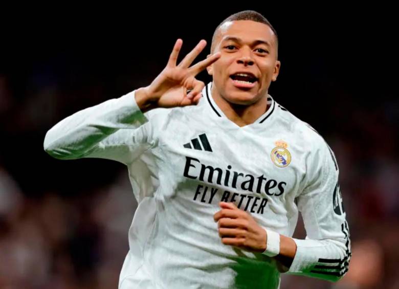 El delantero francés Kylian Mbappé es uno de los futbolistas más costosos del mundo. Su ficha está valorada en 180 millones de euros. FOTO: AFP 