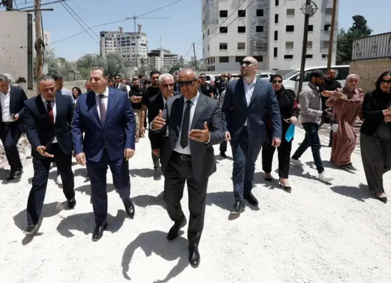 Los diplomáticos extranjeros se encontraban realizando una visita oficial a un campo de refugiados palestino cuando fueron sorprendidos por los estruendos de las balas. FOTO: Getty