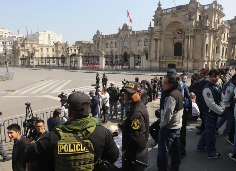 Perú decretó estado de emergencia por 30 días ante ola de violencia y extorsiones en Lima