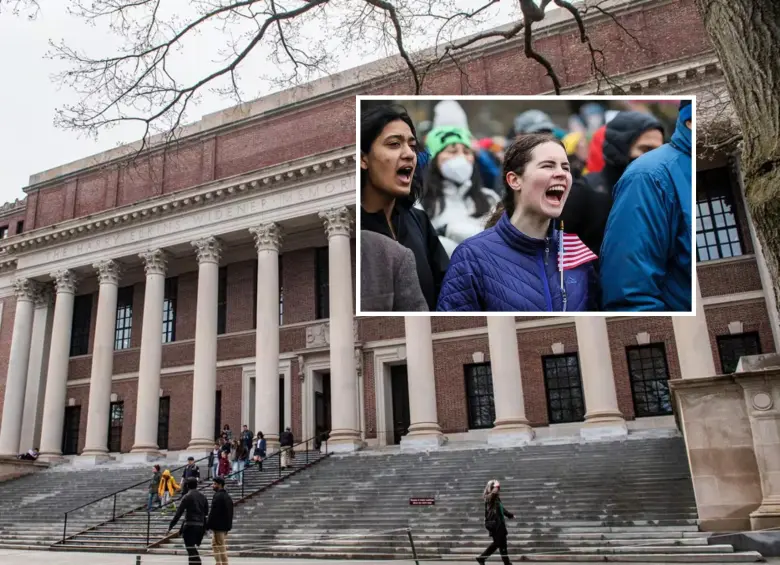 Universidad de Harvard, en Cambridge, Massachusetts, Estados Unidos, y unos jóvenes protestando contra el gobierno de Trump. FOTO: AFP