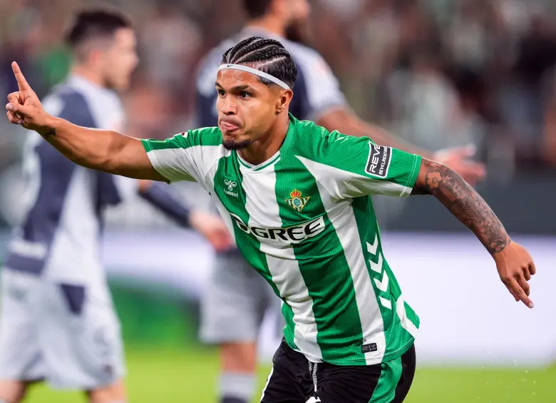 El delantero risaraldense Juan Camilo Hernández, de 26 años, llegó al Real Betis a inicios del 2025. FOTO: GETTY