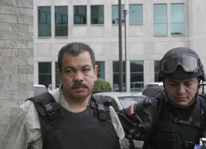 Alias Don Berna fue extraditado en el año 2008 a Estados Unidos junto a otros jefes paramilitares. FOTO: Colprensa