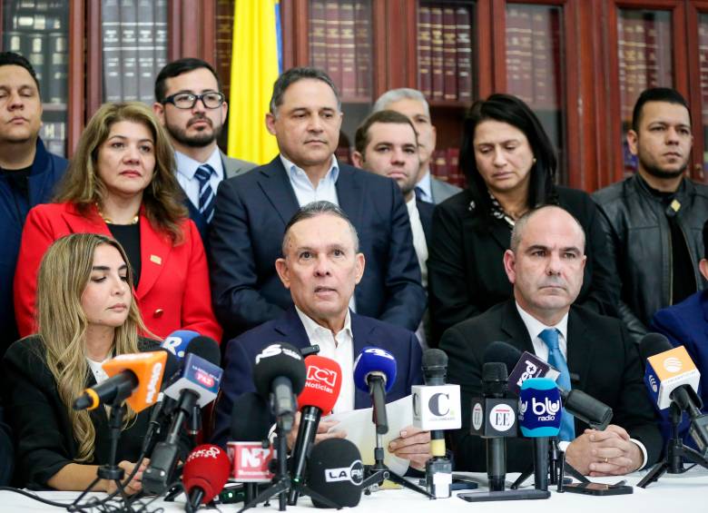 El presidente anunció que se fortalecerán los esquemas de seguridad de la oposición. Pidió unidad FOTO Colprensa-Presidencia