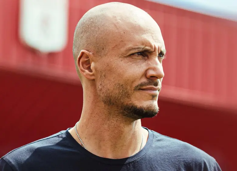 Este es el cuarto equipo del futbol colombiano para David González, de 43 años, quien llegó en reemplazo de Diego Gabriel Raimondi. FOTO: Redes sociales @AmericadeCali