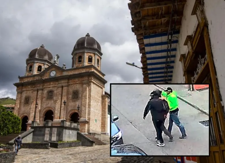 Adelante, momento del secuestro del joven. Atrás, fachada del parque de Concepción. Foto: Julio César Herrera Echeverri.