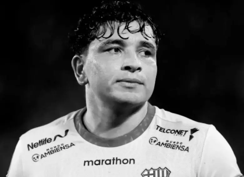 Mario Pineida, a quien le decían ‘Pitbull’, tenía 33 años. Jugó con la Selección de Ecuador durante la Eliminatoria al Mundial de Qatar. FOTO: Tomada de X @LuisEduJacome