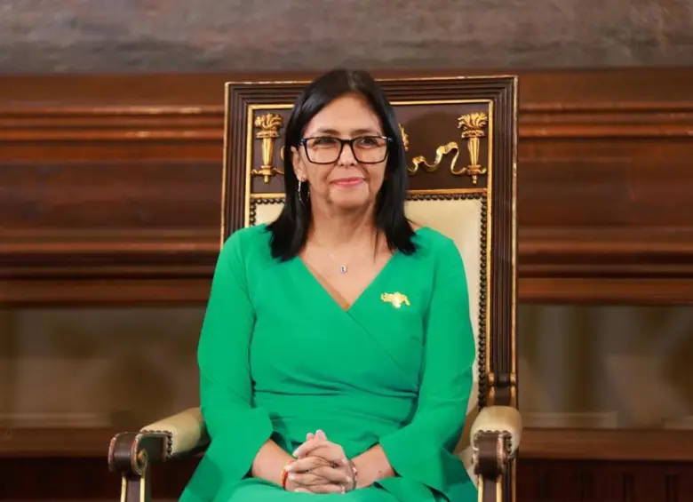 La presidenta interina de Venezuela, Delcy Rodríguez, habría solicitado un encuentro con su homólogo Donald Trump en la Casa Blanca. FOTO: XINHUA
