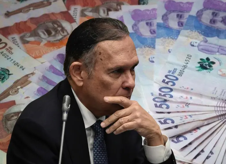 El senador Efraín Cepeda advirtió que el Gobierno busca aprobar el Presupuesto 2026 por decreto si se rompe el quórum en el Congreso. FOTO: Colprensa y Getty.