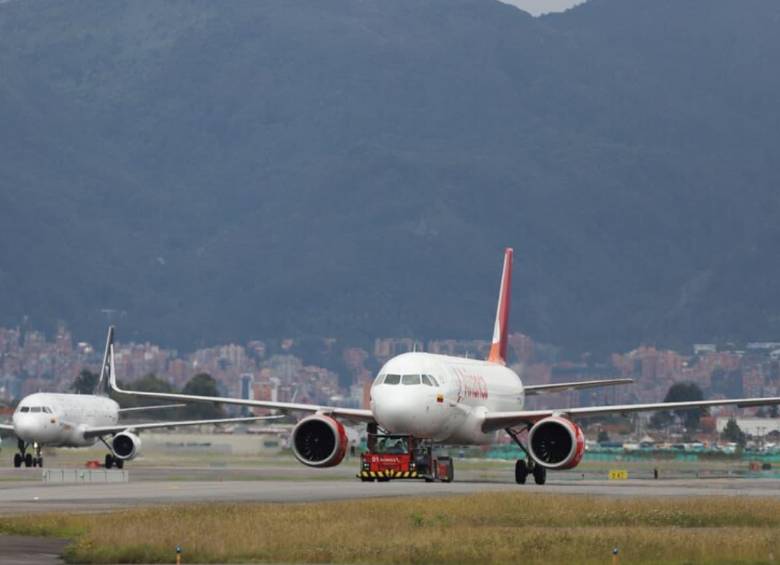 Aviones Airbus 319, 320 y 321 necesitarán actualización de software urgente. FOTO: Colprensa 