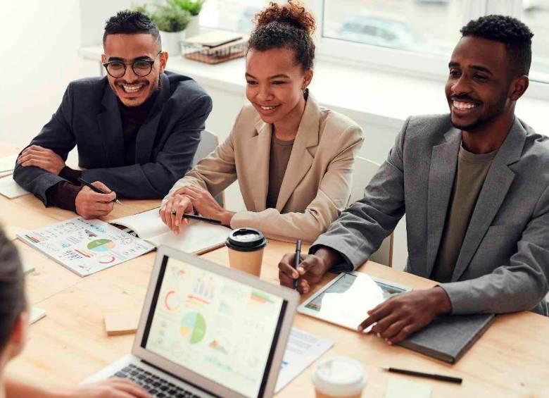 Las habilidades blandas y la formación flexible son claves para que los jóvenes mejoren su empleabilidad. FOTO: CORTESÍA