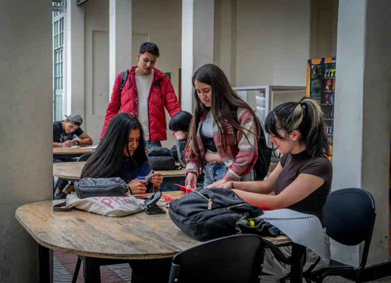 Con 346 puntos ponderados, el Instituto Técnico Central se consolidó como el mejor colegio oficial de Bogotá y uno de los 20 primeros del país en las pruebas Saber 11°. FOTO: Instituto Técnico Central vía Facebook.