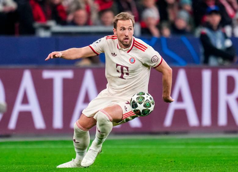 Harry Kane levantó la copa este año con el Bayern de Municho. FOTO GETTY