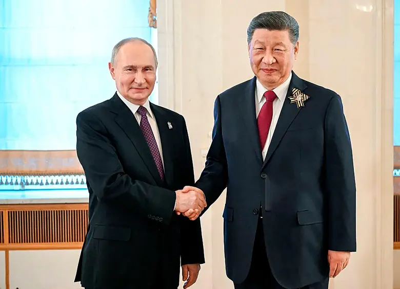 El presidente de China, Xi Jinping, planea estar en Rusia durante tres días, sosteniendo reuniones con su homólogo Vladimir Putin. Además, soldados chinos participarán en los desfiles conmemorativos. FOTO getty