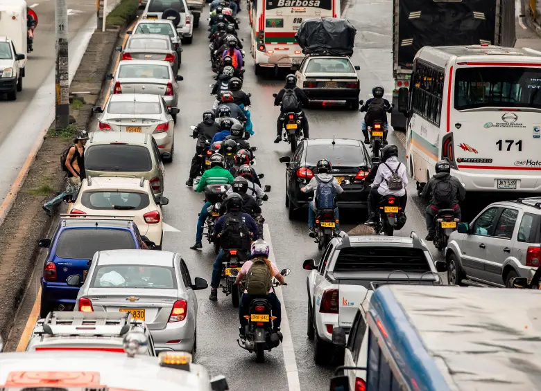 Con la medida del pico y placa se buscan disminuir las congestiones en los principales corredores viales del Valle de Aburrá. FOTO: CAMILO SUÁREZ