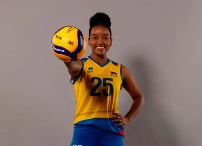 Doris Sofía Manco González, jugadora nacida en Carepa, quien integra la Selección Colombia que disputa el Mundial en Tailandia. FOTO CORTESÍA 