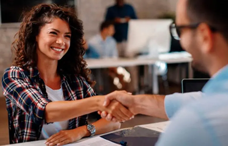  Hablar de errores pasados no es señal de debilidad, sino de aprendizaje y resiliencia. FOTO: GETTY