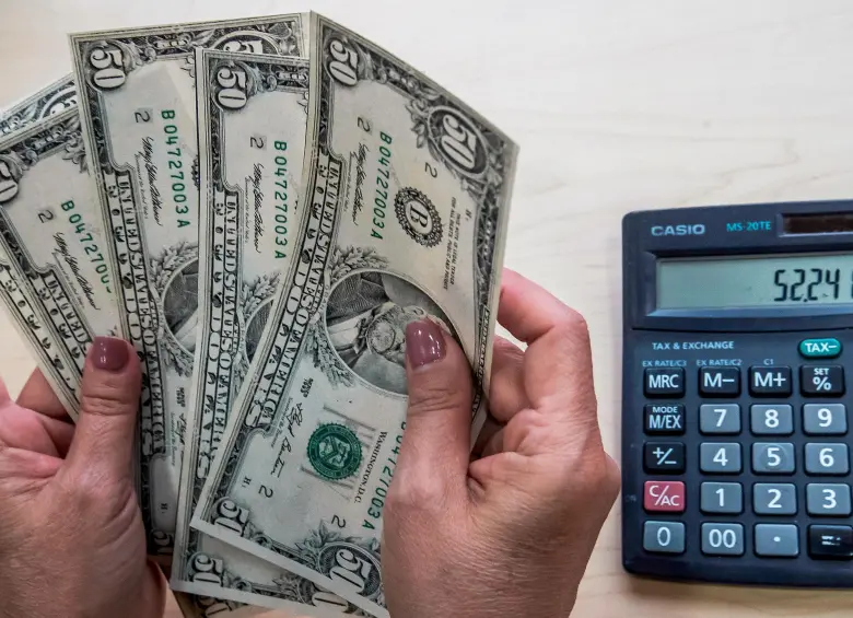 El dólar tiene su precio más bajo desde 2021. FOTO EL COLOMBIANO