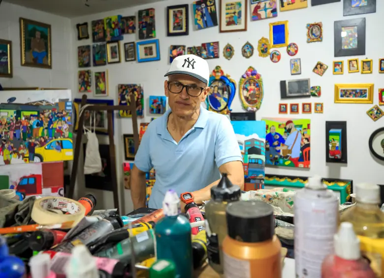 Jorge Zapata, el artista que conserva su galería como un oasis en medio del Bronx. FOTO: CAMILO SUÁREZ