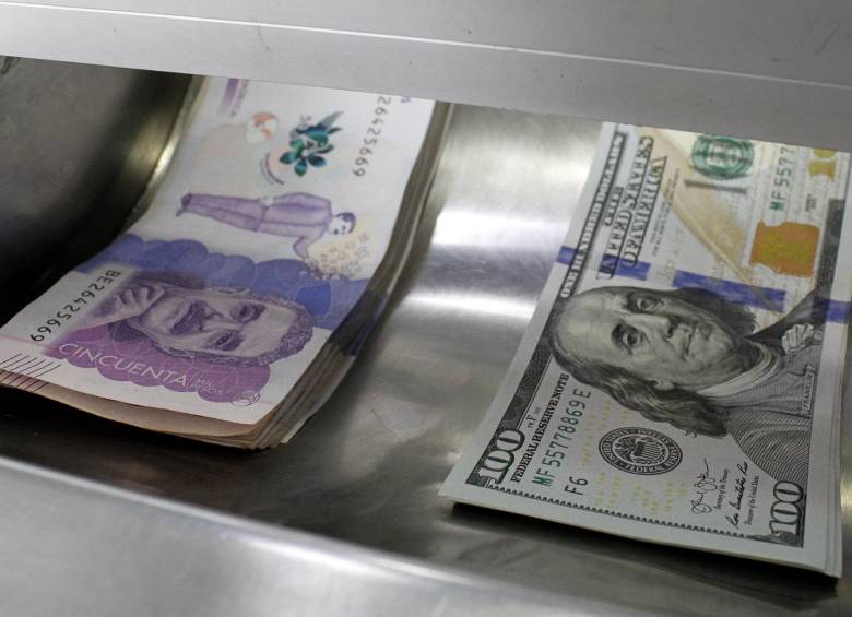 Peso colombiano la tercera moneda de América Latina más devaluada por