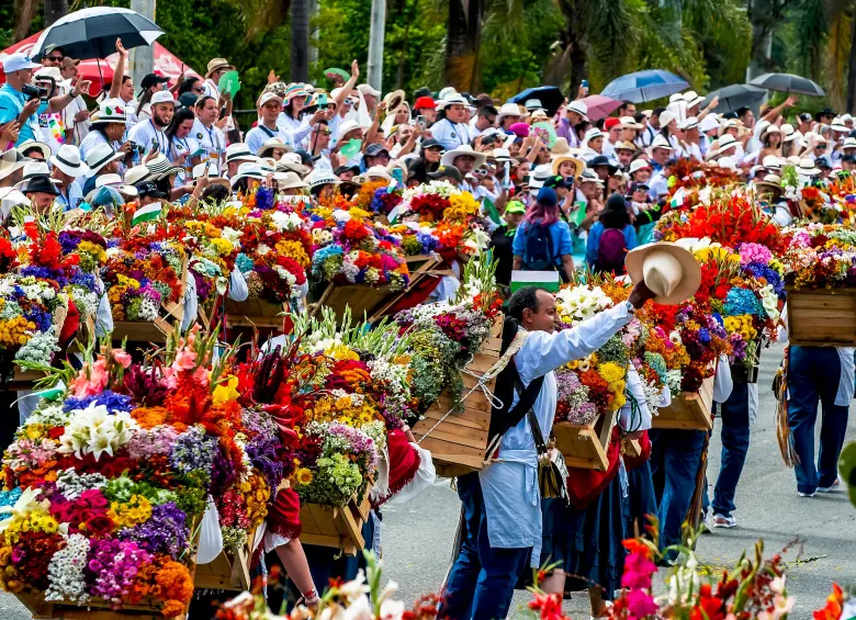 Para poder realizar el Desfile de Silleteros será necesario hacer algunos cierres parciales desde este viernes, además del cierre definitivo durante todo el domingo. FOTO: EL COLOMBIANO
