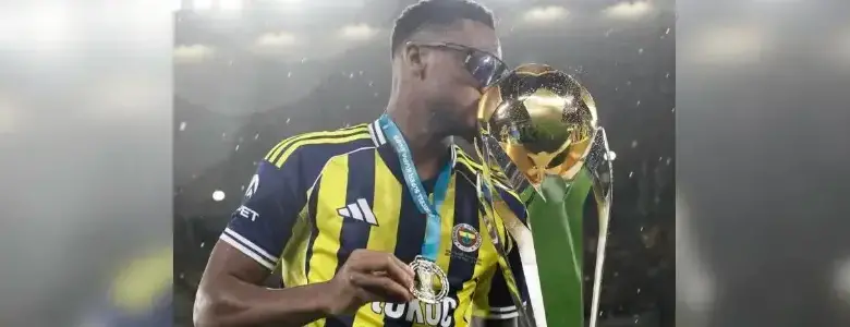 Jhon Durán fue multado por su celebración tras el título con el Fenerbahçe