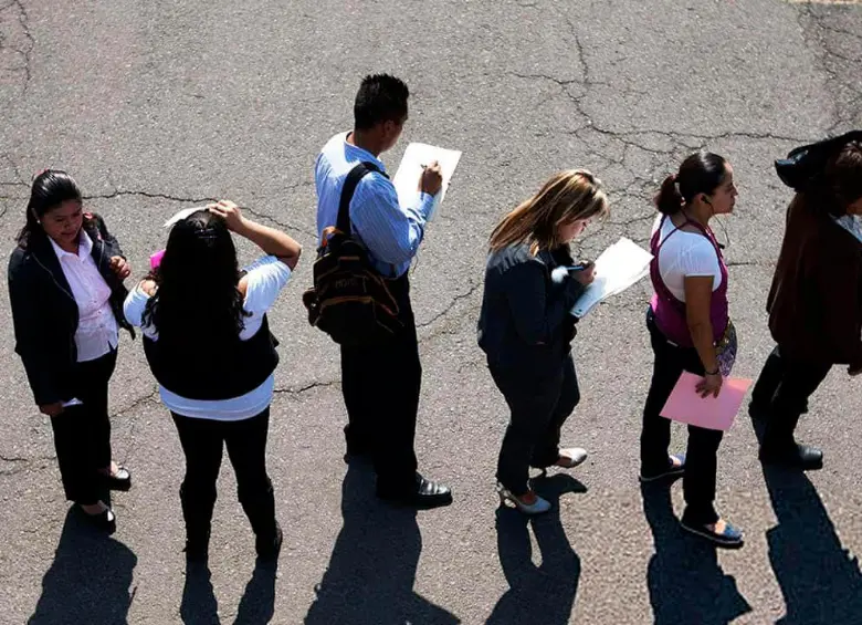 Colombia permanece entre los países de la OCDE con mayor desempleo, según datos de julio de 2025. FOTO: GETTY