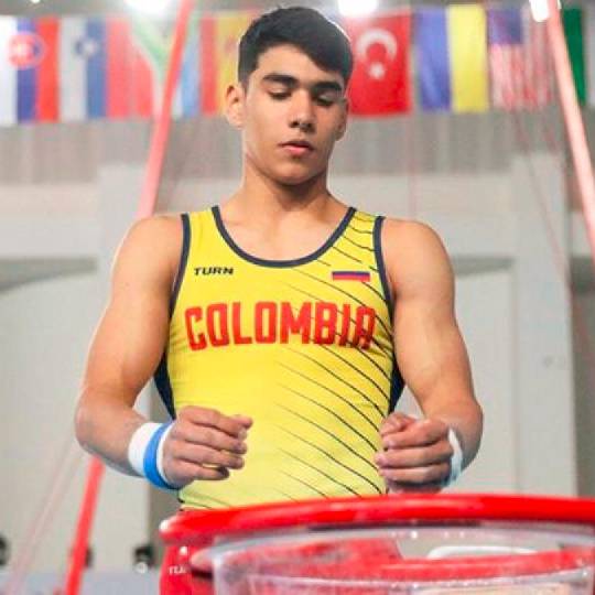 Ángel Barajas, la nueva sensación de la gimnasia artística de Colombia. FOTO COC