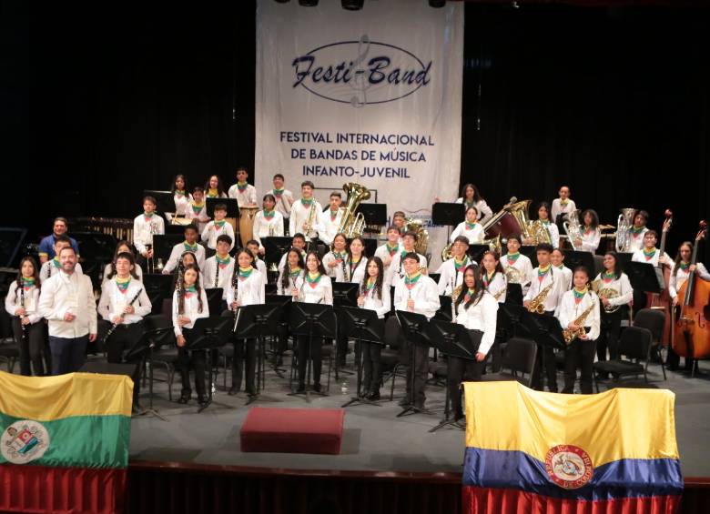 Banda Sinfónica de la Institución Educativa Isolda Echavarría de Itagüí, durante su presentación en República Dominicana. FOTO: Cortesía.