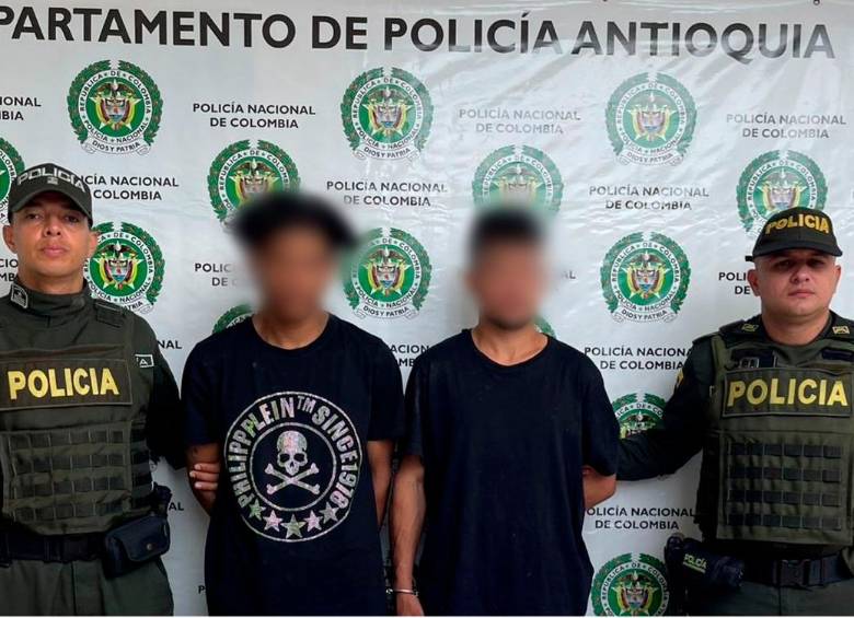 Alias El Negro y alias Tarazá son señalados por la Policía como presuntos integrantes de la banda El Mesa. FOTO: Cortesía Policía Antioquia