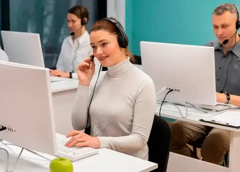 La atención al cliente y el soporte técnico siguen siendo los roles más demandados por las empresas del sector BPO en Colombia. FOTO: GETTY