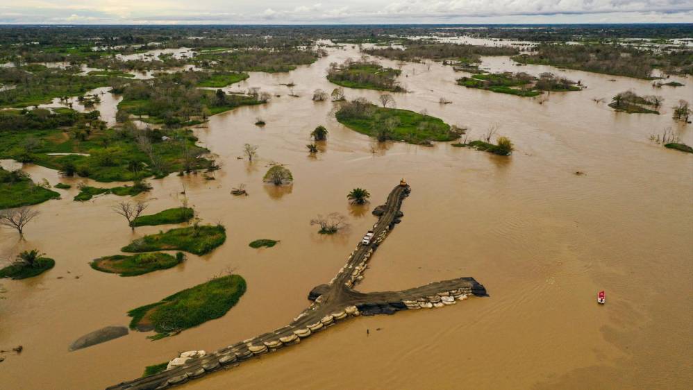 Las obras para cerrar el boquete fueron suspendidas por el nuevo Gobierno. Argumentan que invertir recursos allí es perder la plata porque el río Cauca podría volver a llevarse los avances. Foto: MANUEL SALDARRIAGA QUINTERO.