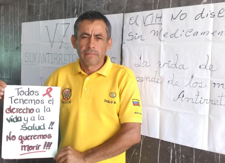 Pablo Quiroz, representante de la Red Venezolana de Enfermos de VIH, le exige al régimen que cumpla con los servicios de salud o que permita ayuda internacional. FOTO rosalinda hernández