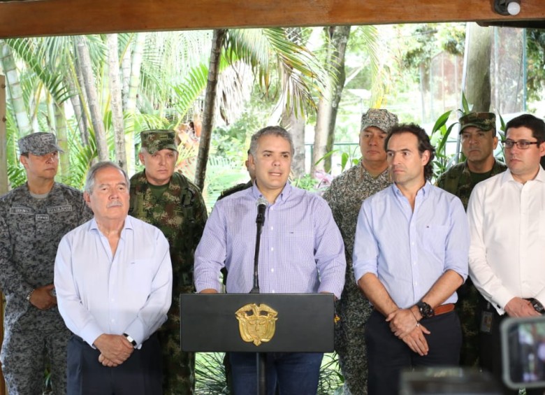 El presidente Iván Duque Junto a el alcalde Federico Gutiérrez y el ministro de defensa Guillermo Botero, durante el consejo de seguridad en Medellín. FOTO: CORTESÍA
