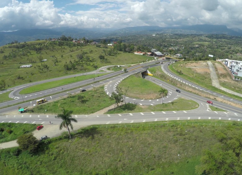 Aspecto que tendría la intersección Cucharal, del tramo vial Bogotá-Girardot, en la Ruta 40. FOTO cortesía conconcreto