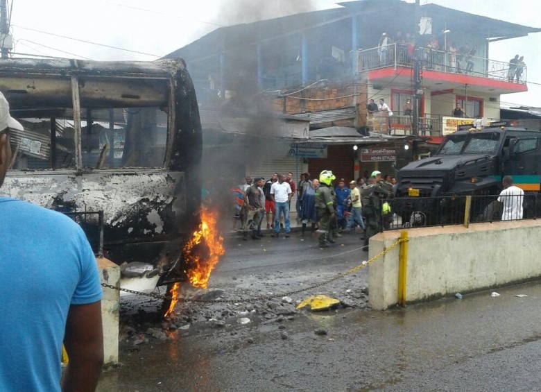 Disturbios en Tumaco a raíz de protestas de los cultivadores de coca. Foto: Colprensa 