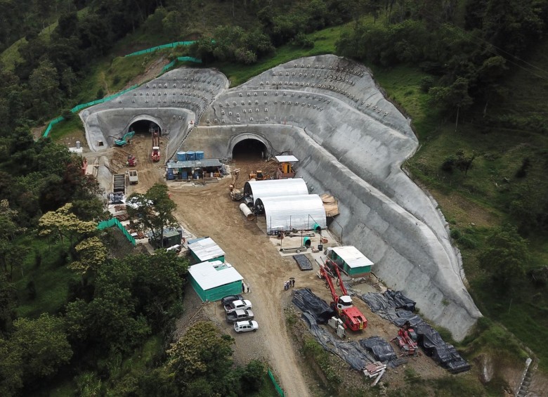 Estos son los trabajos de excavación que se adelantan para la construcción de uno de los túneles que hace parte del proyecto Pacífico 1. FOTO cortesía