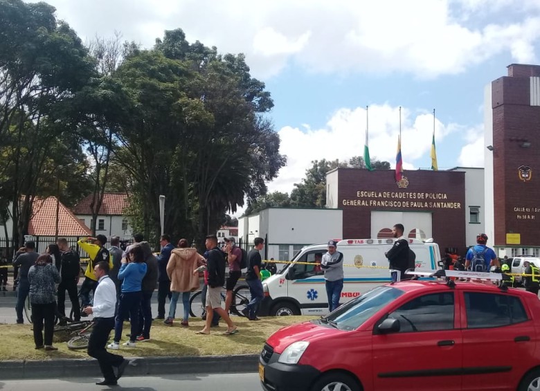 En la mañana de este jueves se escuchó una explosión en el interior de la Escuela General Santander de la Policía en el sur de Bogotá. FOTO COLPRENSA