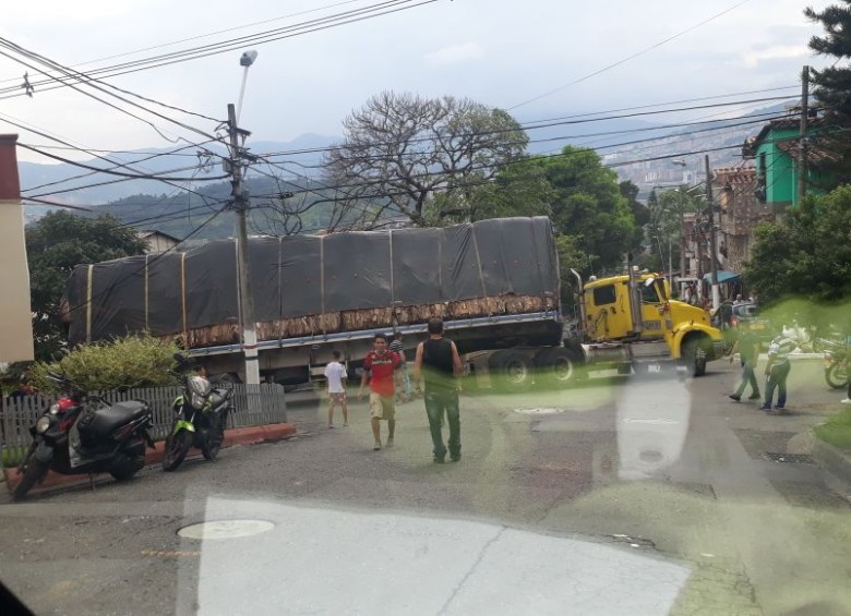 En Campo Valdes se afecta la movilidad por una falla en un camión. FOTO: Cortesía