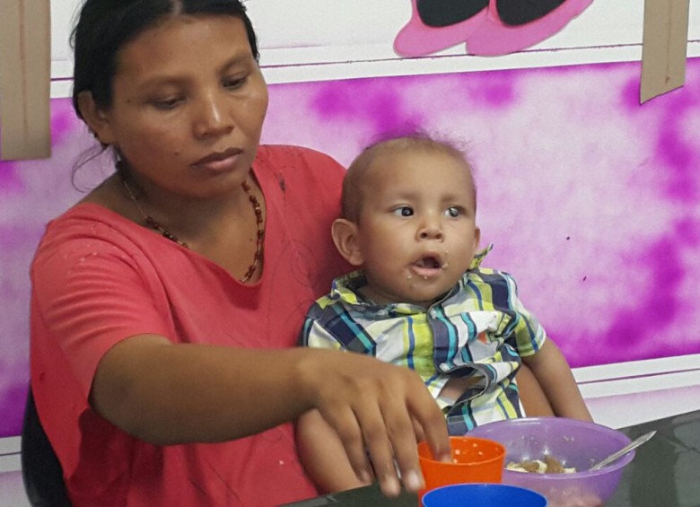 Juan David Uriana, bebé wayúu de un año y medio, el cual llegó hace dos meses al hospital Nuestra Señora de los Remedios de Riohacha, con un cuadro de desnutrición severa, y con ceguera en su ojo izquierdo. FOTO CORTESÍA 
