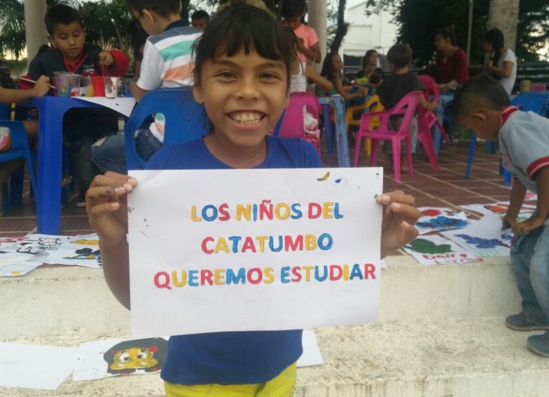 Los niños de Catatumbo pidieron paz para poder estudiar. FOTOS: Cortesía Polícia