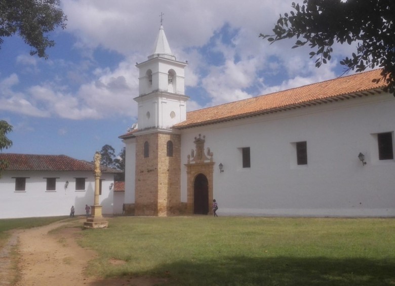 El Monasterio de las Carmelitas Descalzas ofrece a los visitantes su museo religioso. 